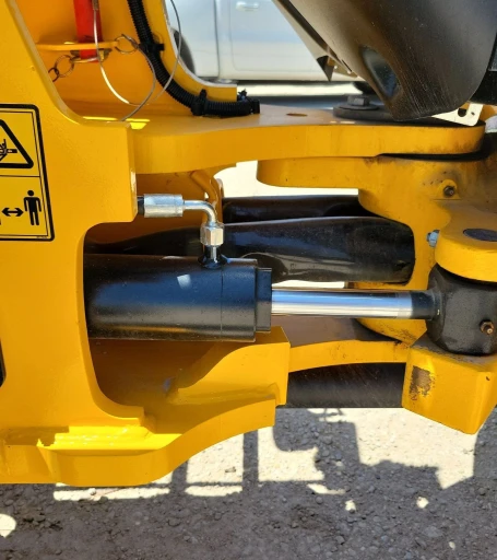 2022 JCB 407 wheel loader