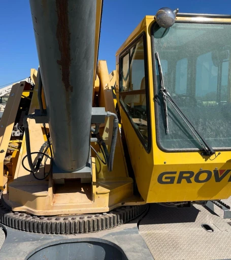 2007 Grove RT875E crane