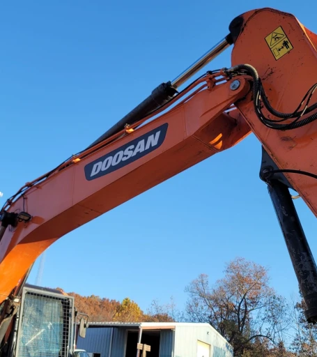 2019 Doosan DX225LC-5 excavator