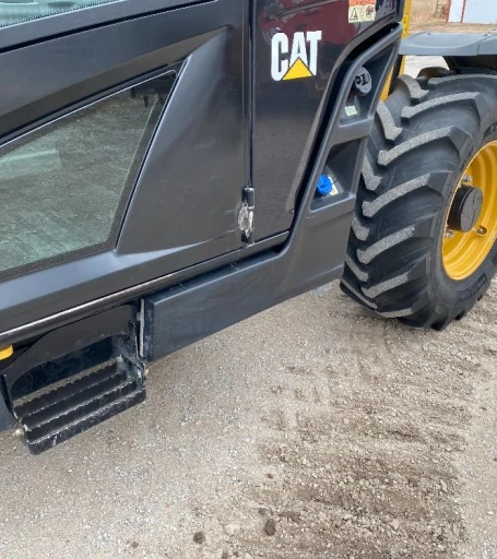 2019 Caterpillar TH408D 4x4x4 Handler