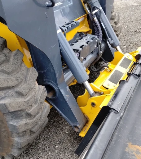 2022 John Deere 330G skid steer loader
