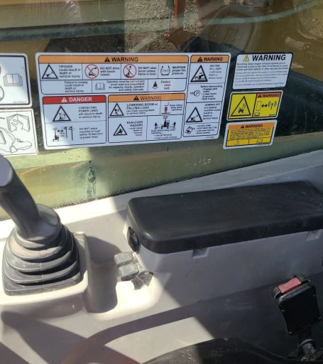 2018 Caterpillar TL1255D telehandler