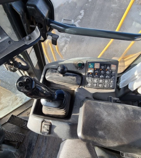 2009 John Deere 844K wheel loader