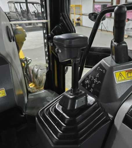 2017 Caterpillar 420F2  Backhoe