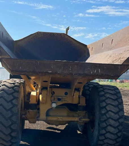 2002 Caterpillar 730 haul truck