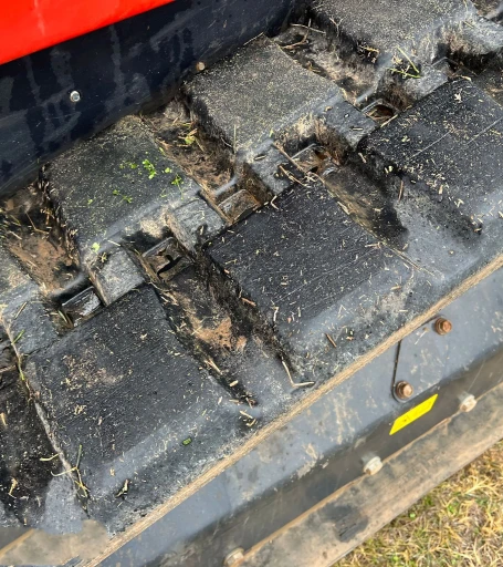 2021 Kubota SVL75-2 tracked skid steer loader