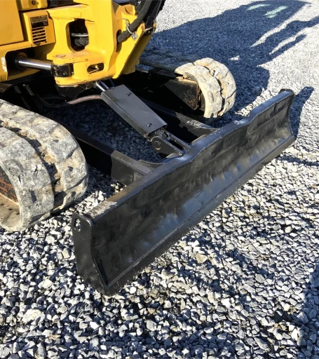 2017 CATERPILLAR 305.5E2 CR