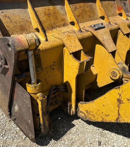 2002 Caterpillar 953C track loader