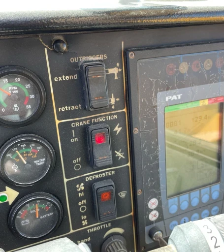 2007 Grove RT875E crane