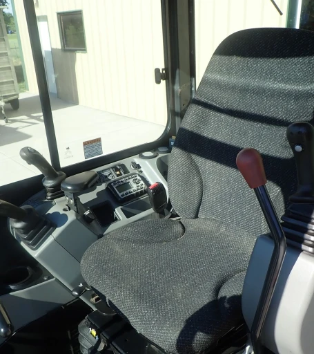 2015 Bobcat E35  mini excavator