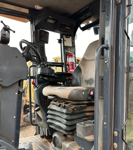 2013 John Deere 772GP motor grader
