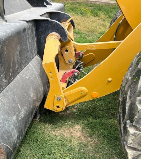 2020 Caterpillar 926M wheel loader