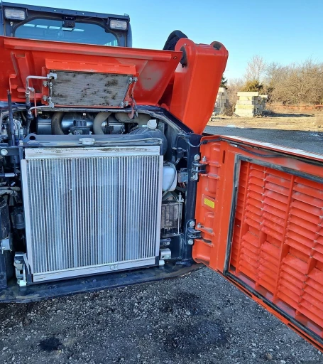 2022 Kubota SVL97-2 tracked skid steer loader