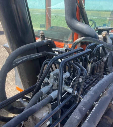 2013 JLG G1055A 4x4x4