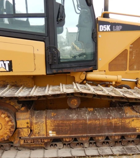 2011 Caterpillar D5K LGP dozer