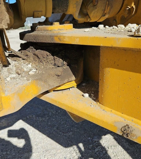 2000 John Deere 400C haul truck