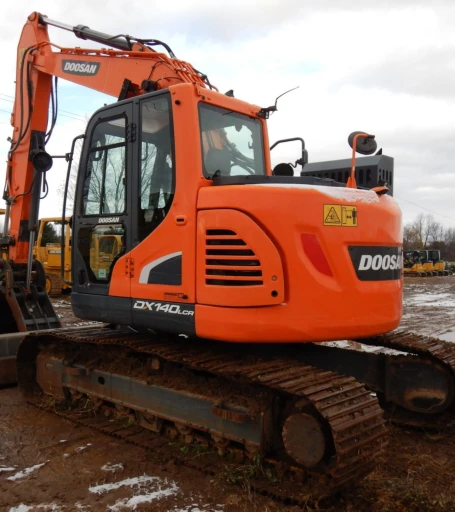 2014 Doosan DX140LCR excavator
