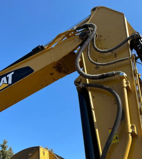 2015 Caterpillar 323FL excavator