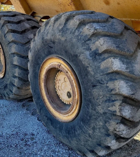 2001 John Deere 400C haul truck