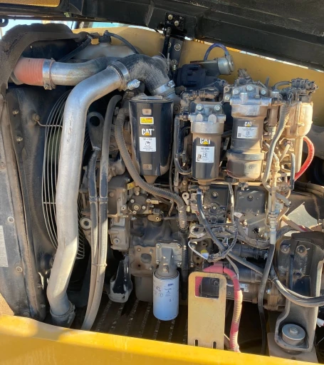2017 Caterpillar TL1055D telehandler