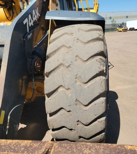 2012 John Deere 744K wheel loader