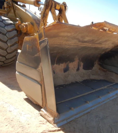 2006 Caterpillar 988H wheel loader
