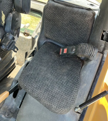 2014 Challenger MT585D tractor