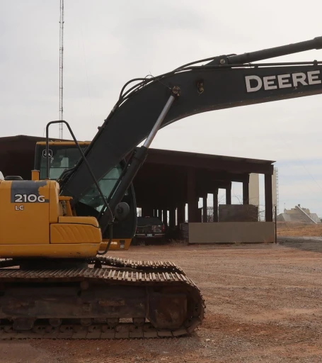 2015 John Deere 210G LC  excavator