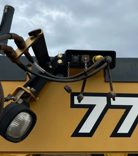 2013 John Deere 772GP motor grader