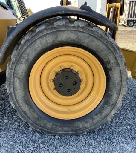 2013 Caterpillar TL1055C Telehandler