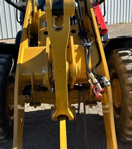 2023 Caterpillar 908 wheel loader