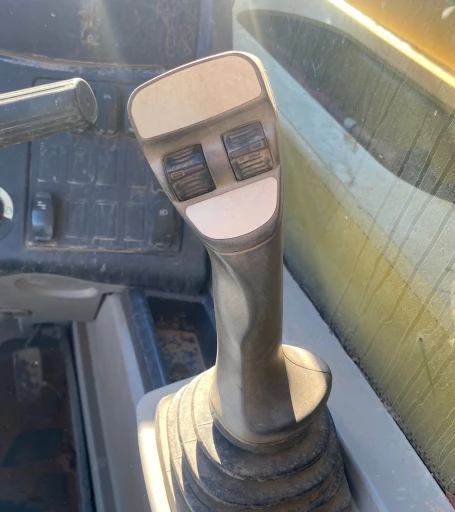 2017 Caterpillar TL1055D telehandler