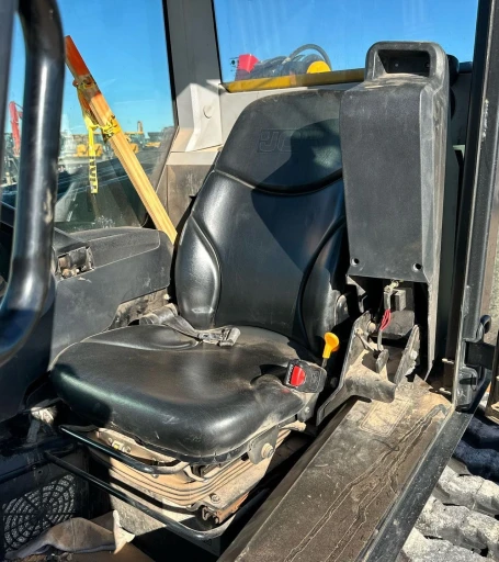 2022 JCB 3TS-8T tracked skid steer loader