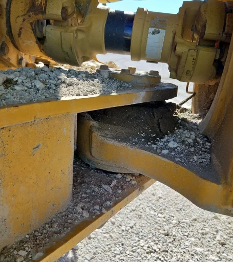 2000 John Deere 400C haul truck