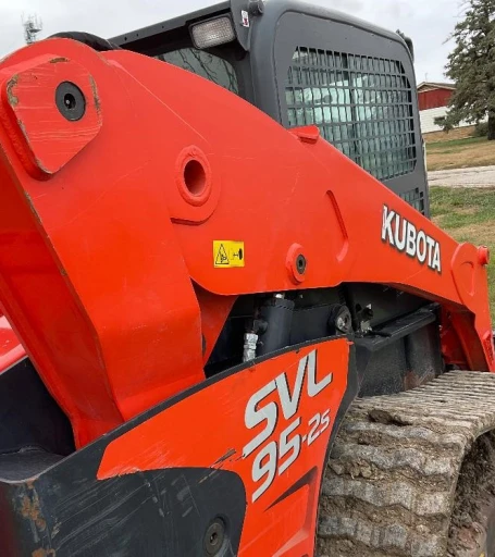 2018 Kubota SLV95-2s