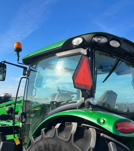 2013 John Deere 6125R MFWD Tractor Loader