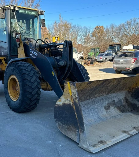 2013 John Deere 444K wheel loader