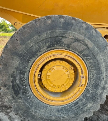 2002 Caterpillar 730 haul truck