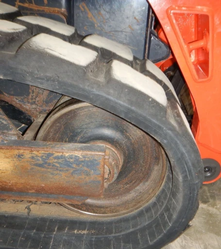 2019 Kubota SVL95-2S tracked skid steer loader