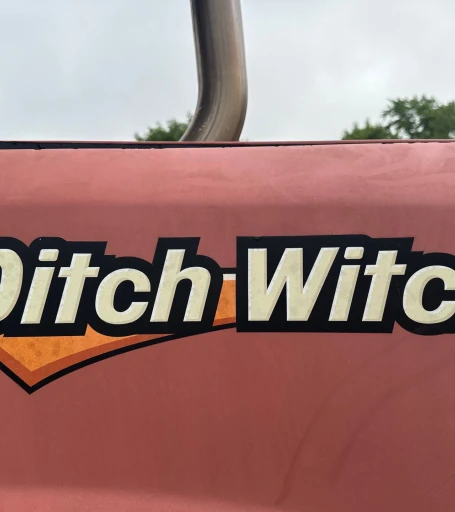 2013 Ditch Witch RT120 Quad trencher