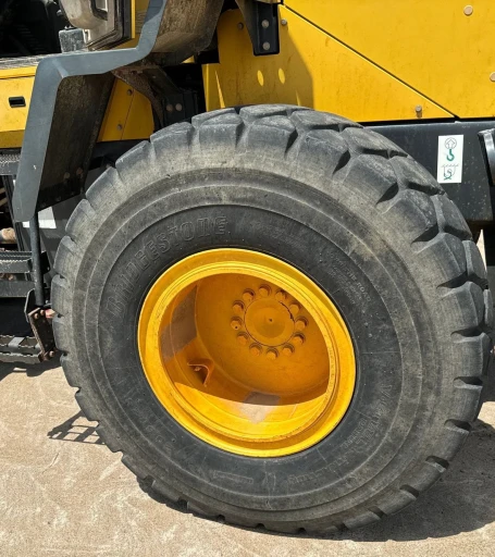 2014 Komatsu WA270-7 wheel loader