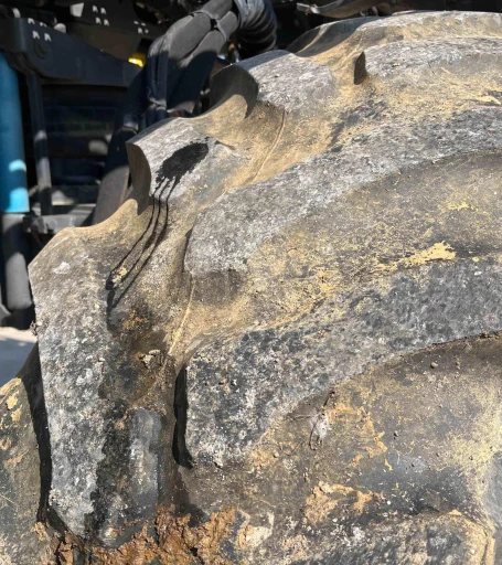 2019 RoGator RG1300C Self-Propelled Sprayer