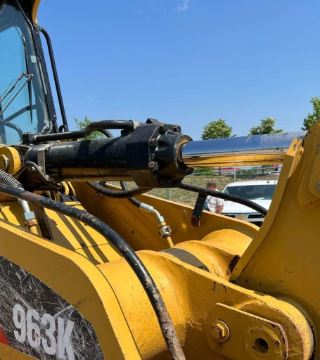 2016 Caterpillar 963K track loader