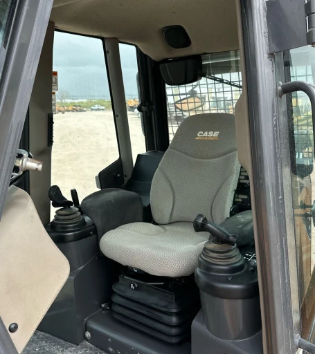 Case 2050M XLT dozer