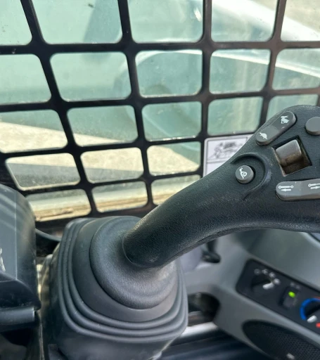 2021 Bobcat T595 tracked skid steer loader