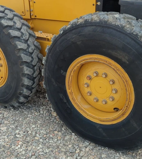 2013 Caterpillar 12M2 VHP Plus motor grader