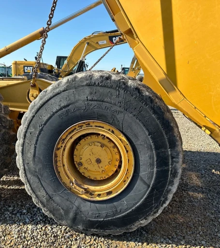 2013 Caterpillar 735B haul truck