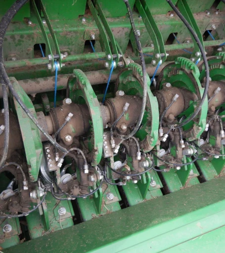 2016 John Deere L340 square baler