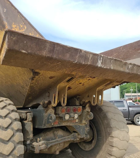 2013 Komatsu HM400-3 haul truck