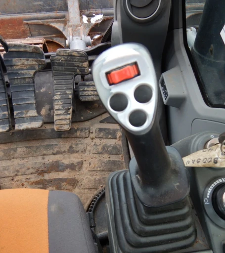 2014 Doosan DX140LCR excavator